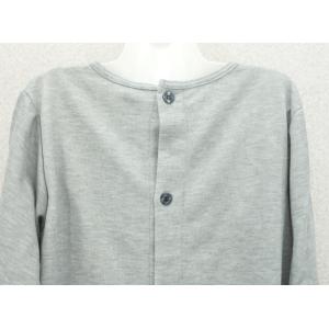 ミッキー&ミニー 背ボタン ニット 割...の詳細画像3