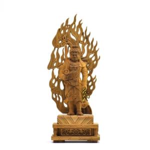 木彫り仏像 【不動明王】 白檀 火炎光背四角台 立4.0寸 総高24cm