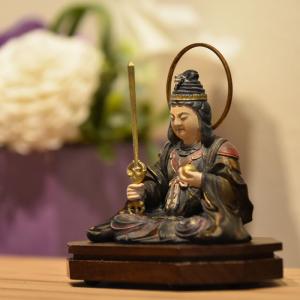 木彫り仏像-小仏 【弁財天】（弁才天）立像 柘植 極彩色 ※桐箱入れ