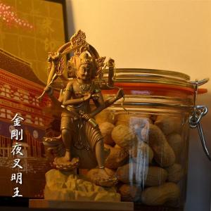 ☆不動明王半跏像 楠木 坐7.5寸 総高62cm : 海宇工芸館 Yahoo!店