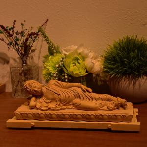 雄牛像 白木仕上げ 高さ約30cm くす一木彫 彫刻 : 仏像・仏具専商の彫