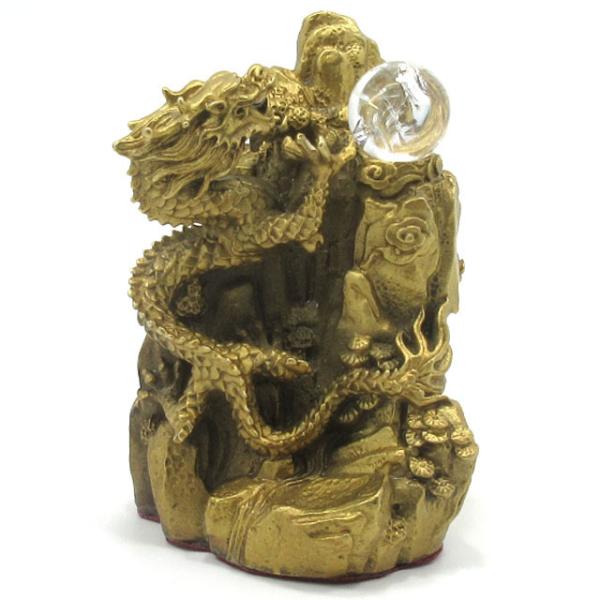龍 置物 風水 山水龍 開運 龍の置物 虹入り水晶付 丸玉 上山龍 辰 竜 水晶 レインボー アイリ...