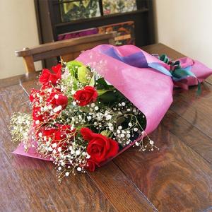 敬老の日 花束 ブーケ 深紅のバラ 生花 プレゼント ギフト誕生日 結婚記念日 結婚祝い 画像 送料無料