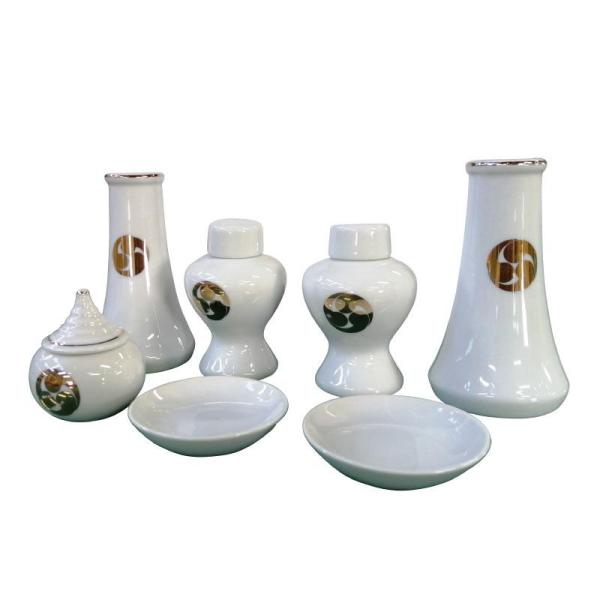 神棚 お供え 神具セット 神具セット 巴紋 巴紋 7点 7点セット 皿 水玉 瓶子 榊立て 陶器 神...