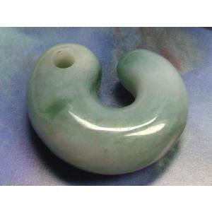 ⭕️最低12万円します糸魚川翡翠勾玉　お身近に天然石パワーを感じてください　鑑別付 糸魚川翡翠 小滝産 27mm 勾玉 ブルー ディレクトリーカード付 8.0g