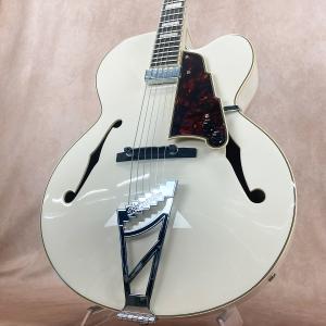 GYPSY ROSE エレキベース ベース初心者の女性へオススメ！キュートなルックスが人気の