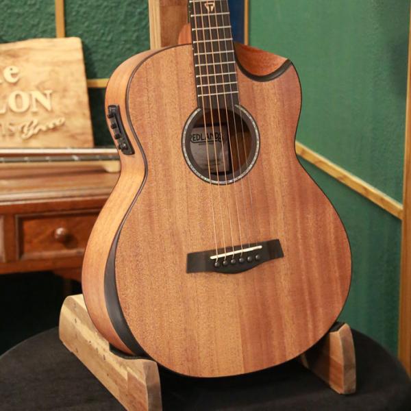 アウトレットセール Traveler Guitar トラベラーギター アコースティックギター Red...