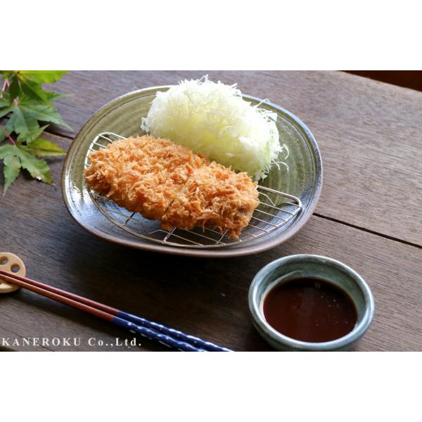 黒いぶし三つ足7.5皿　本格和陶器　業務用食器　おうち居酒屋　プロ食器　23×4.8（cm）