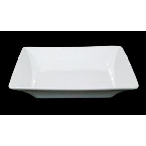 スクエアーホワイト18cm深皿　18×18×3.4(cm)　日本製　美濃焼　業務用食器　白磁　白磁の器　白のお皿　パン皿　スクエアープレート｜kaneroku