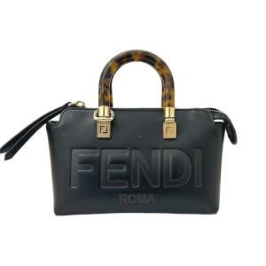 フェンディ ショルダーバッグ ズッカ柄 キャンバス 26727 FENDI フェンディ ショルダーバッグ ズッカ柄 キャンバス 26727 FENDI