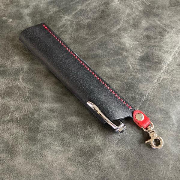 【床革/ナスカン付】直径16mmのペンが入る筒状ペンホルダー ヌメ床革 ペンケース