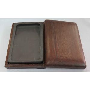 篆刻用麻子坑二面硯（花梨木箱入り）12.0×8.3×Ｈ1.6cm