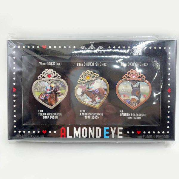 【中古・未使用品】アーモンドアイ ピンバッジセット 2018 牝馬三冠  オークス 秋華賞 桜花賞 ...