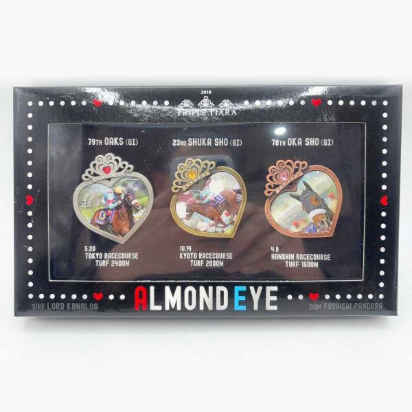 【中古】アーモンドアイ ピンバッジセット 2018 牝馬三冠  オークス 秋華賞 桜花賞 TRIPL...