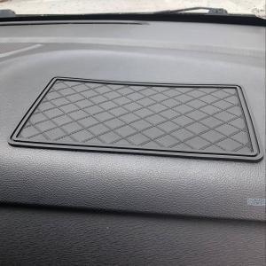 滑り止めシート 滑り止めマット スマホ置き 車...の詳細画像1