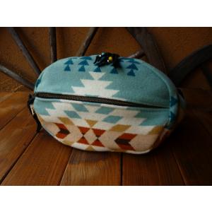 巾着 メンズ バッグ ポーチ 甲州印伝 印傳（黒字に白の鶴亀柄）池田