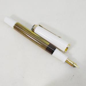 Pelikan（ペリカン） 【特別生産品】ペリカン 万年筆 クラシック M200
