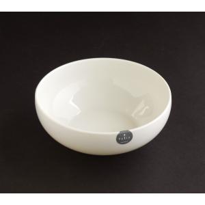 サラダボウル プラスチック製 直径16.1×高さ5.9cm ホワイト フォリオ (100円ショップ 100円均一 100均一 100均)