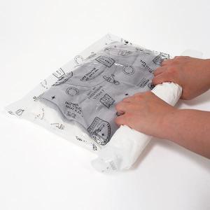 トラベル用圧縮袋 シンプルロゴ柄 M(40×3...の詳細画像3