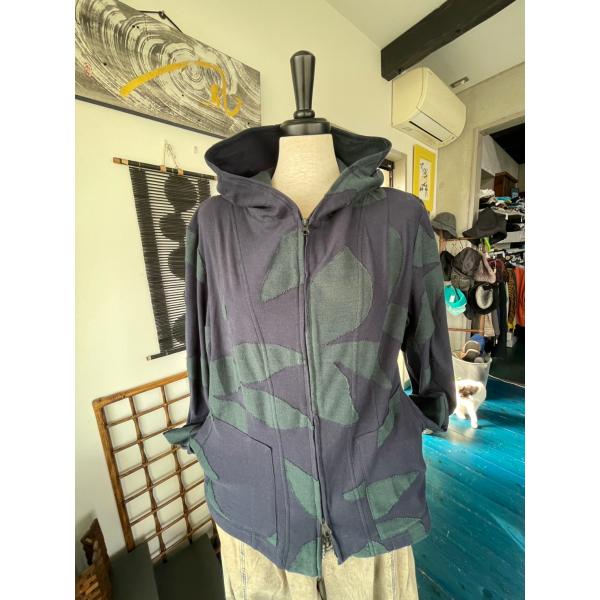 ゴキ　中古　リサイクル　レディース　アウター　トップス　パーカー　ジップアップ　柄　美品