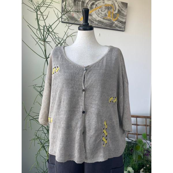 センソユニコ　イオコムイオ　センソ　レディース　トップス　カーディガン　ベージュ　五分袖　美品　希少...