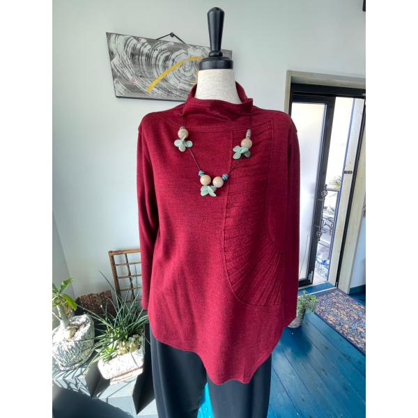 センソユニコ　慈雨　センソ　中古　レディース　トップス　カットソー　赤　長袖　人気ブランド　美品