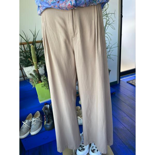 プルドゥ　中古　リサイクル　レディース　ボトムス　パンツ　ベージュ　ストレート　美品