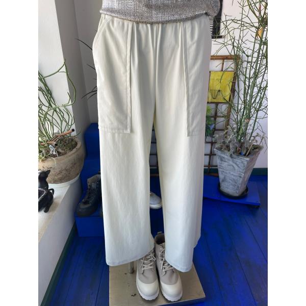 センソユニコ　t.b2　センソ　中古　ボトムス　パンツ　白　ストレート　美品　新古品　未使用品