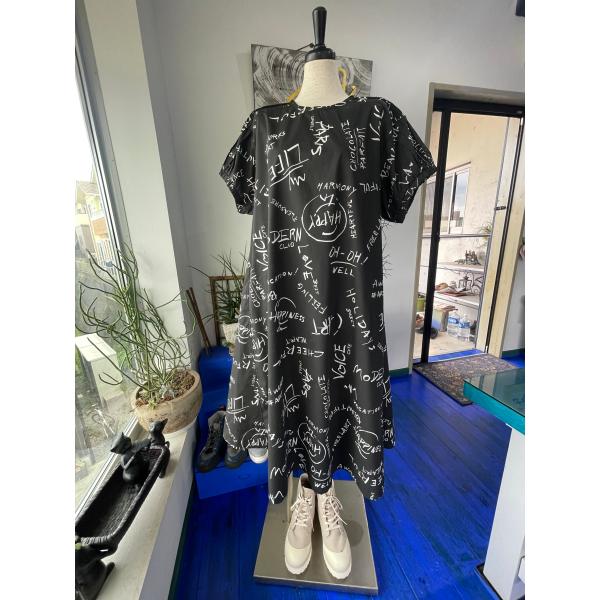 RESPIGHI　レスピーギ　中古　レディース　ワンピース　半袖　黒×白　英字　美品