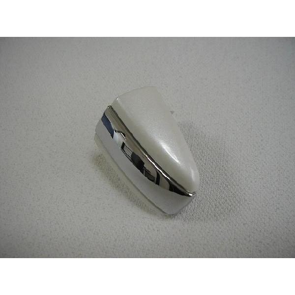 トヨタ純正　ドアハンドルカバー [交換式ドアノブカバー・キー穴無し]　マークＸ 130系