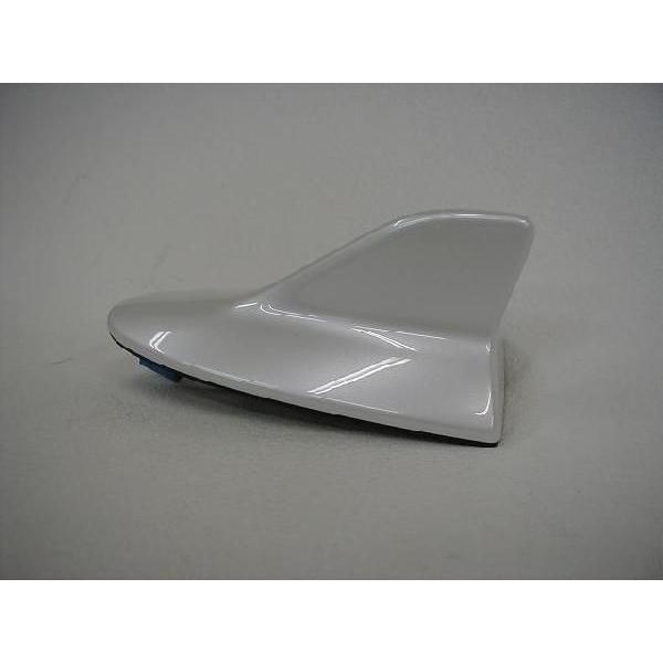 他車流用に　レクサス純正　ルーフアンテナ (ルーフシャークアンテナ)　ＬＳ 40系