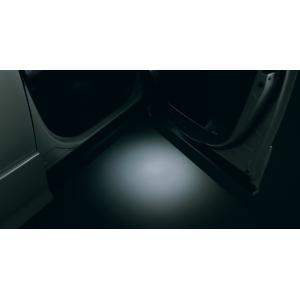 トヨタ純正　エントリーライト　ノア 80系