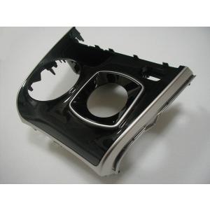 トヨタ純正　センタークラスターパネル ［ブラックレーザーライン加飾パネル］　ノア 80系