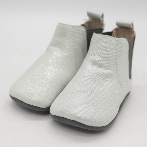 エミュー スリッポン 未使用 B11906 RUBY METALLIC シューズ 靴 ベビー 女の子...