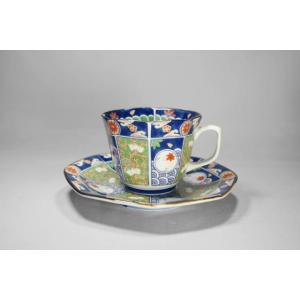 有田焼　八角コーヒーカップ＆ソーサー　箱入り　緑  [日本製　陶磁器　和食器　和風　珈琲　受け皿付　...