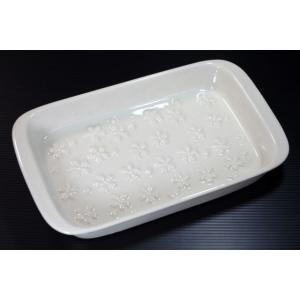 GT124 桜レリーフ長角24.3cmグラタン　クリーム★アウトレット品★