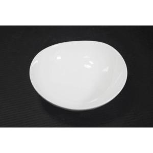 KB001　楕円っぽいホワイト浅ボウル