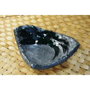 KB074 民窯14ｃｍ三角鉢つや消し黒MDK★アウトレット品★