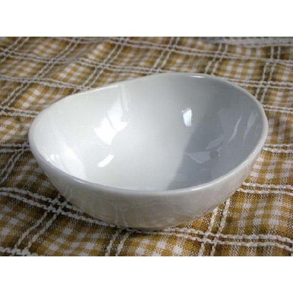 KB137手造り風まゆ形凸凹10.8cm小鉢TOH★アウトレット品★