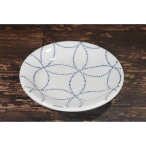 シンプルお花の12cm小皿　[美濃焼/日本製/陶磁器/和食器/和風/白/ホワイト/取り皿/醤油入れ/...