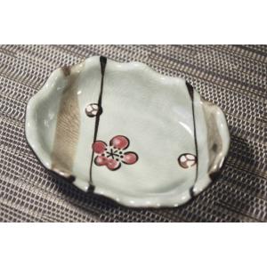 フリル千代口　しだれ梅・ミニ小皿 [美濃焼/日本製/陶磁器/和食器/和風/箸休め/醤油入れ/お漬物/...
