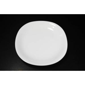 レストラン仕様の四角っぽい19.5cm皿　[美濃焼/日本製/陶磁器/洋食器/洋風/白い食器/ホワイト...