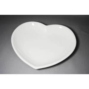 ホワイトハートランチプレート  [美濃焼/日本製/陶磁器/洋食器/洋風/ハート型/平皿/中皿/かわい...