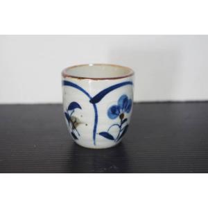 SK023手描き間取草花ぐい呑 [美濃焼/日本製/陶磁器/盃/グレー/日本酒/お酒/熱燗/レストラン...