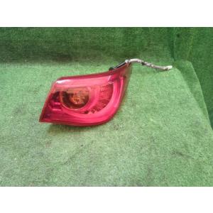 スカイライン DAA-HV37 右テールランプ