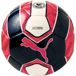 エヴォパワー グラフィック HS J　ホワイト×ピーコート　【PUMA|プーマ】サッカーボール4号球082343-15-4｜kemari87