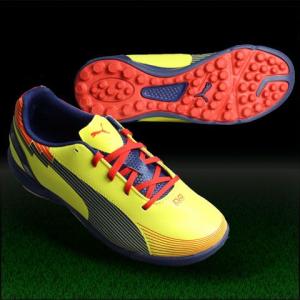 エヴォスピード5 グラフィック TT JR　ブレイジングイエロー×メディーバルブルー　【PUMA|プーマ】サッカージュニアトレーニングシューズ1027｜kemari87