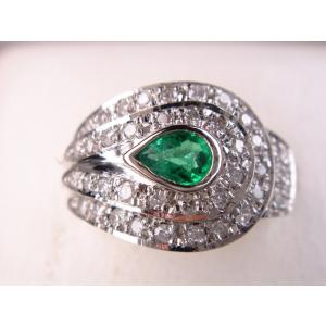☆新品☆『エメラルド0.74ct ダイヤモンド0.24ct』Pt900デザインリング