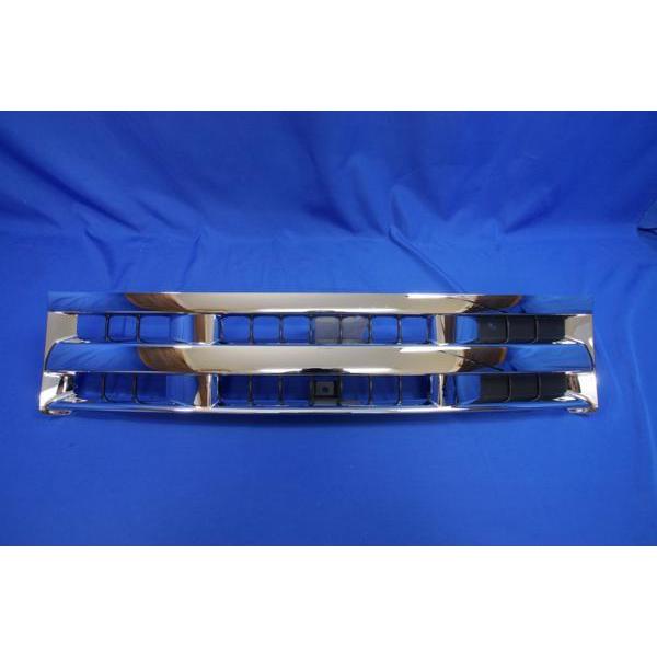 いすゞ07エルフローキャブ標準用　メッキグリル