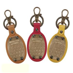 SNOOPY スヌーピー レザー キーホルダー 小判型 ハート